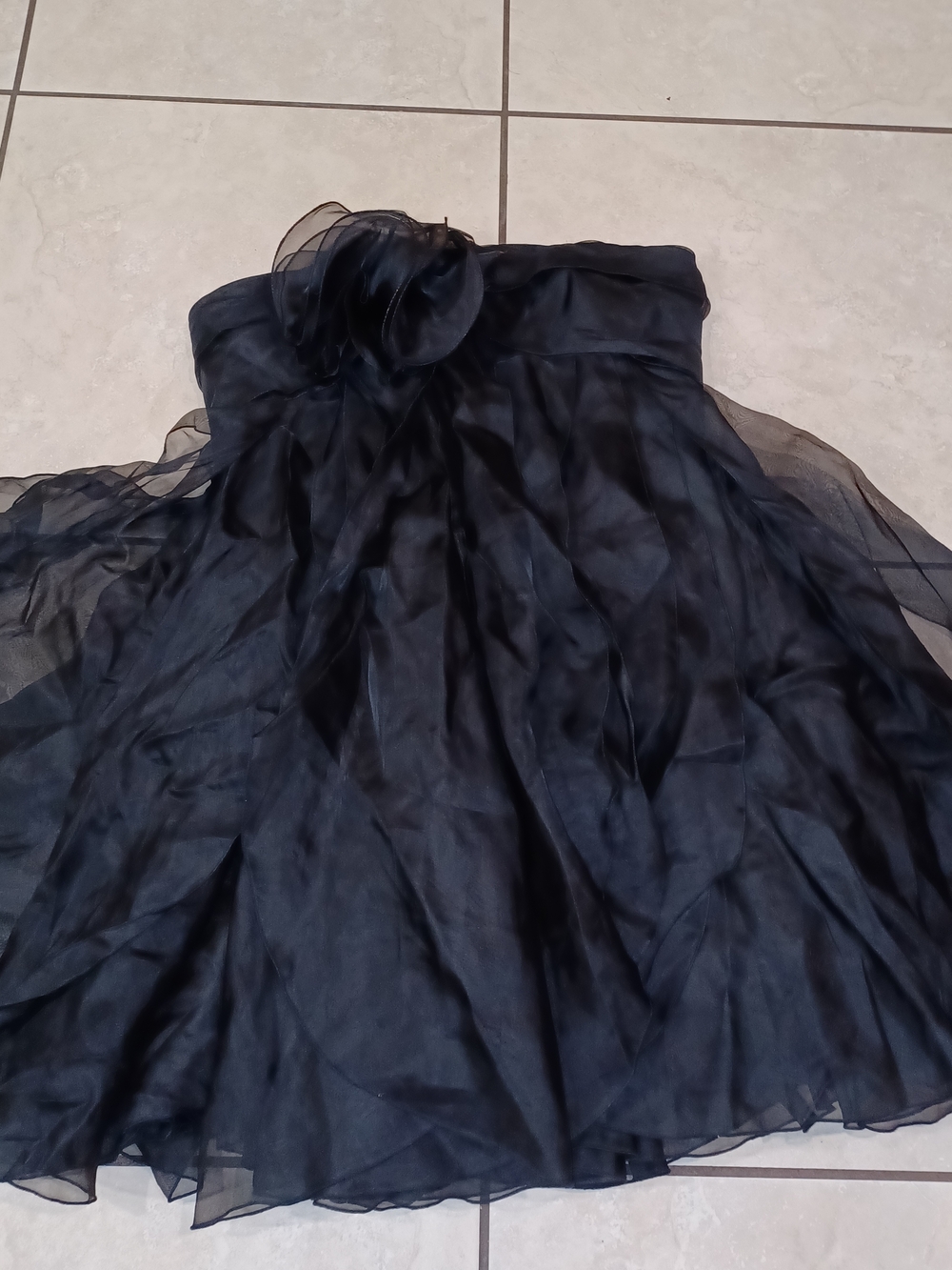 Marchesa Petite Black Formal Dress Label Detail